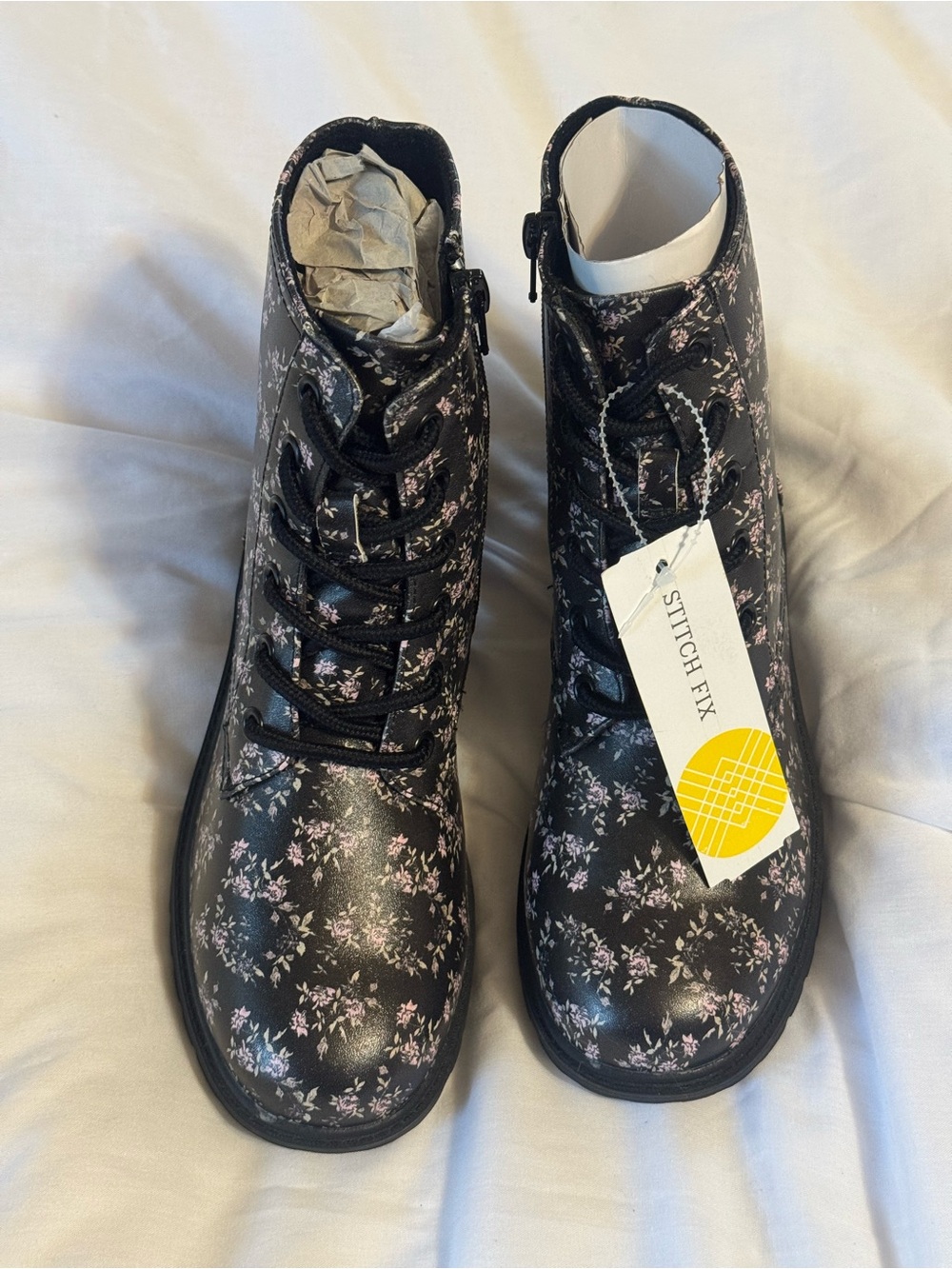 NWT Blowfish Malibu Kids Rayana Black Floral Combat Boots Sz 3Y